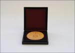 Medalha comemorativa dos 200 anos da JMU.
