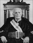 Alcides Vieira Carneiro.